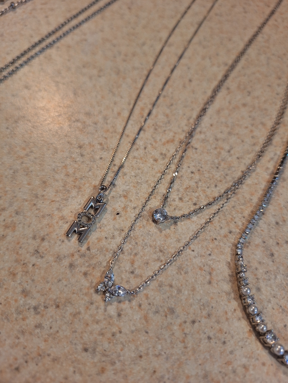 12 Pieces Sterling Silver Necklace and Jewelry Set in Silver - Picture 5 of 11